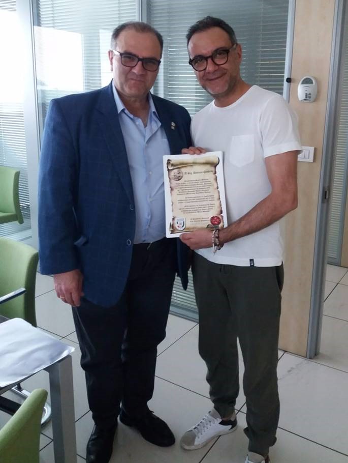 01_-_28.04.2018_Attestato_di_gratitudine_al_titolare_della_ditta_CONSERVA